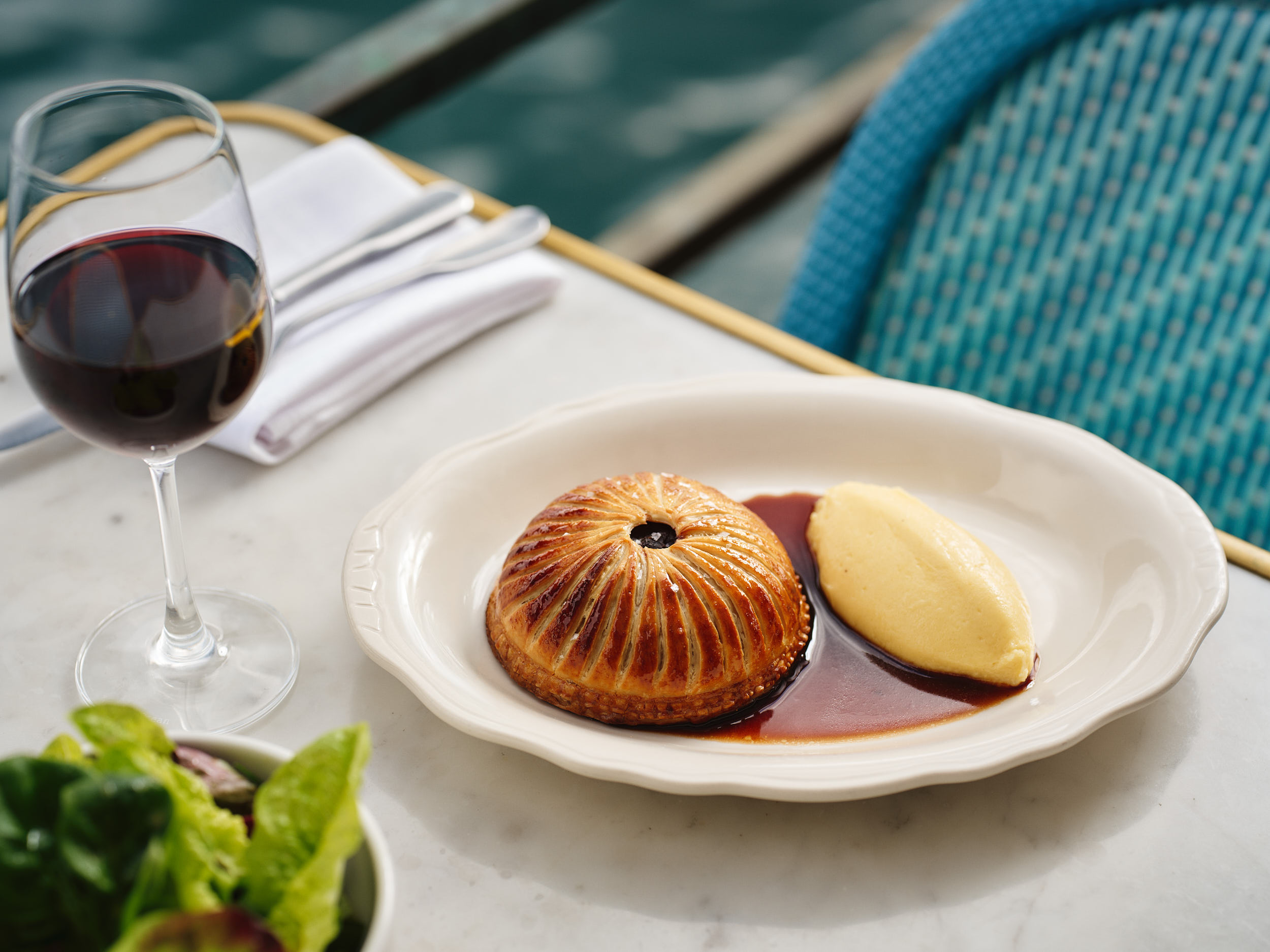 BEEF BOURGUIGNON PITHIVIER Pomme puree